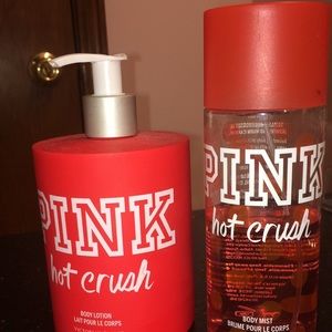 VS PINK Body mist & lotion //hot crush